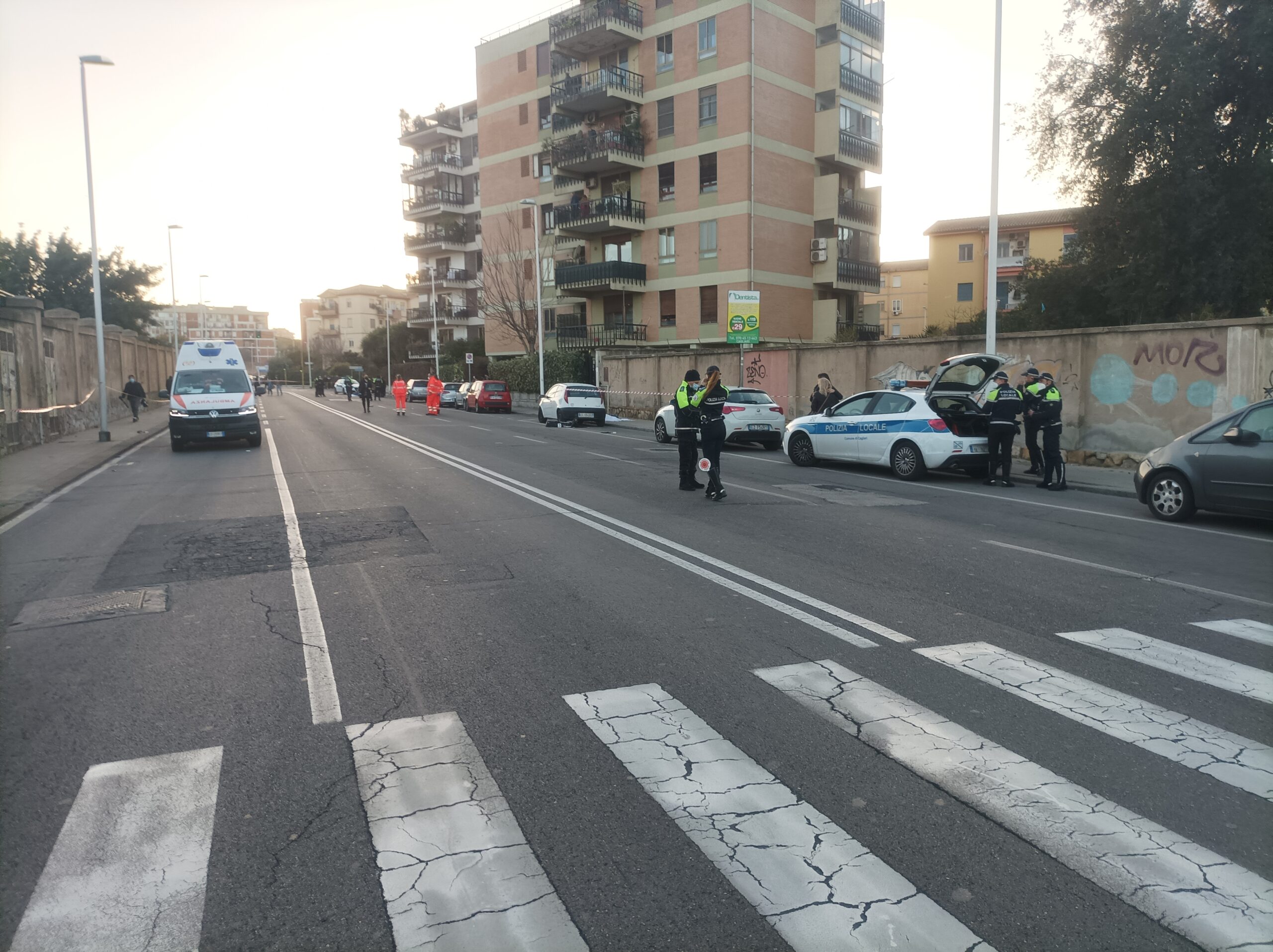 Bimbo di 15 mesi travolto e ucciso da uno scooter a Cagliari,  l’investitore fugge poi si costituisce