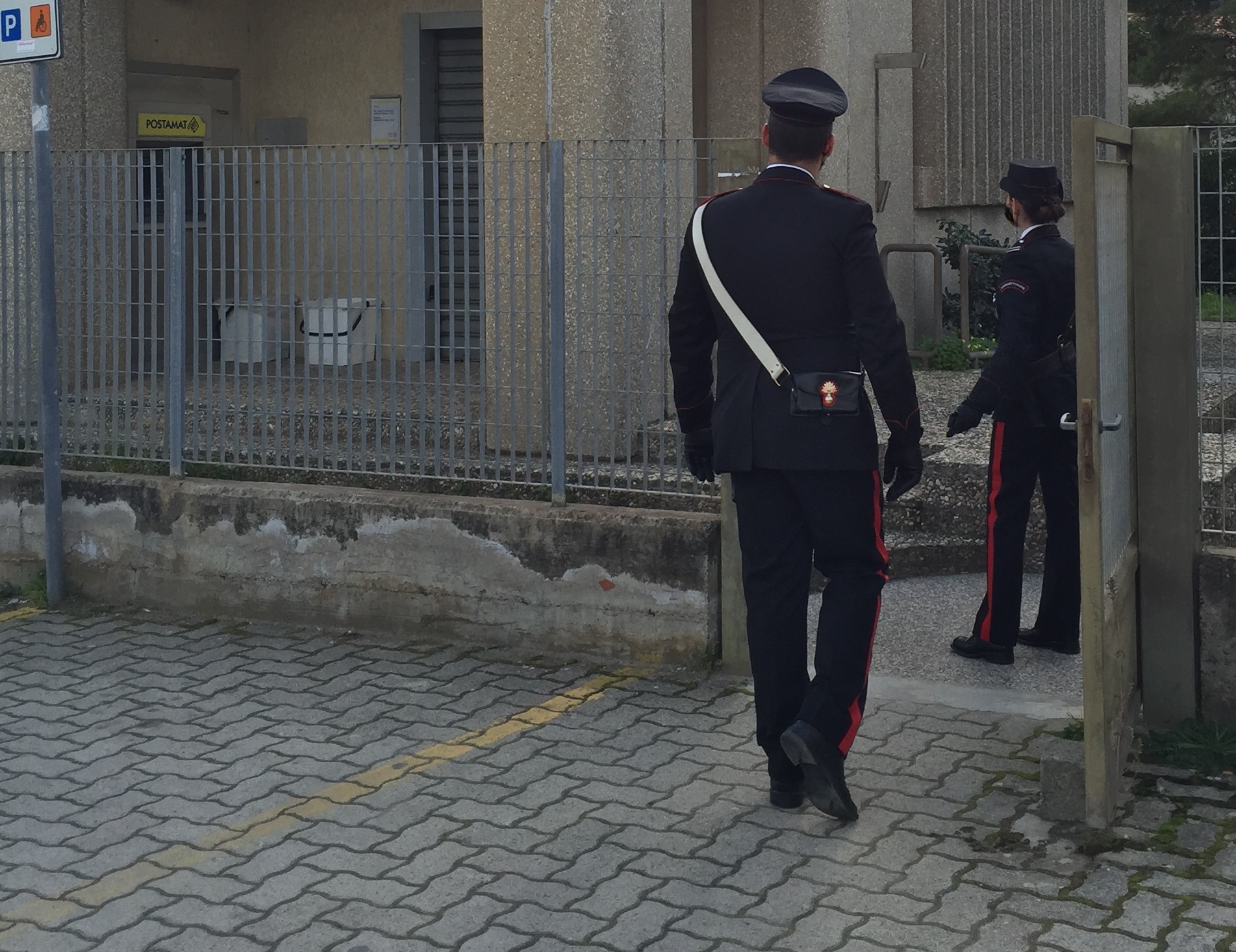 Compra su un sito web una tv inesistente, truffato uno studente di Villacidro