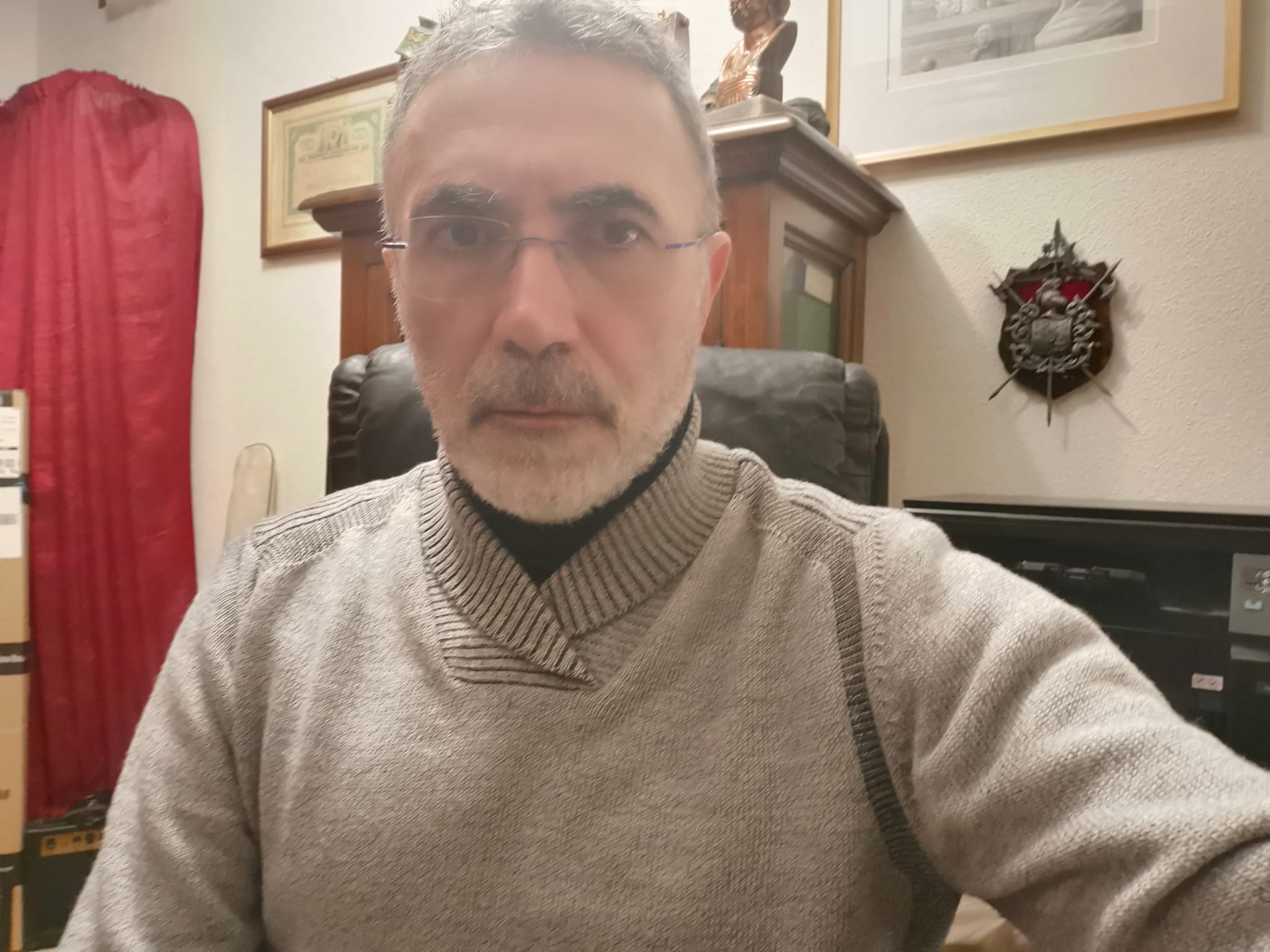 Cagliari, l’ira dell’avvocato: “Discriminato perchè non ho il green pass alla Municipalità di Pirri, negati i miei documenti”