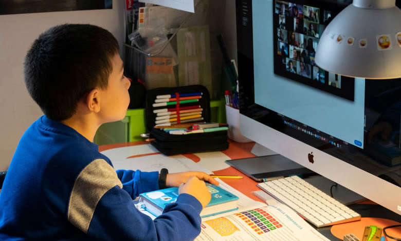 “Nelle scuole sarde gli alunni non vaccinati allontanati per 5 giorni, un’altra discriminazione del Governo”