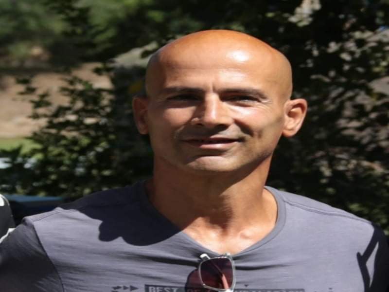 Marcello, il runner eroe: “Così ho soccorso la coppia finita con la Smart nel canale di Terramaini”