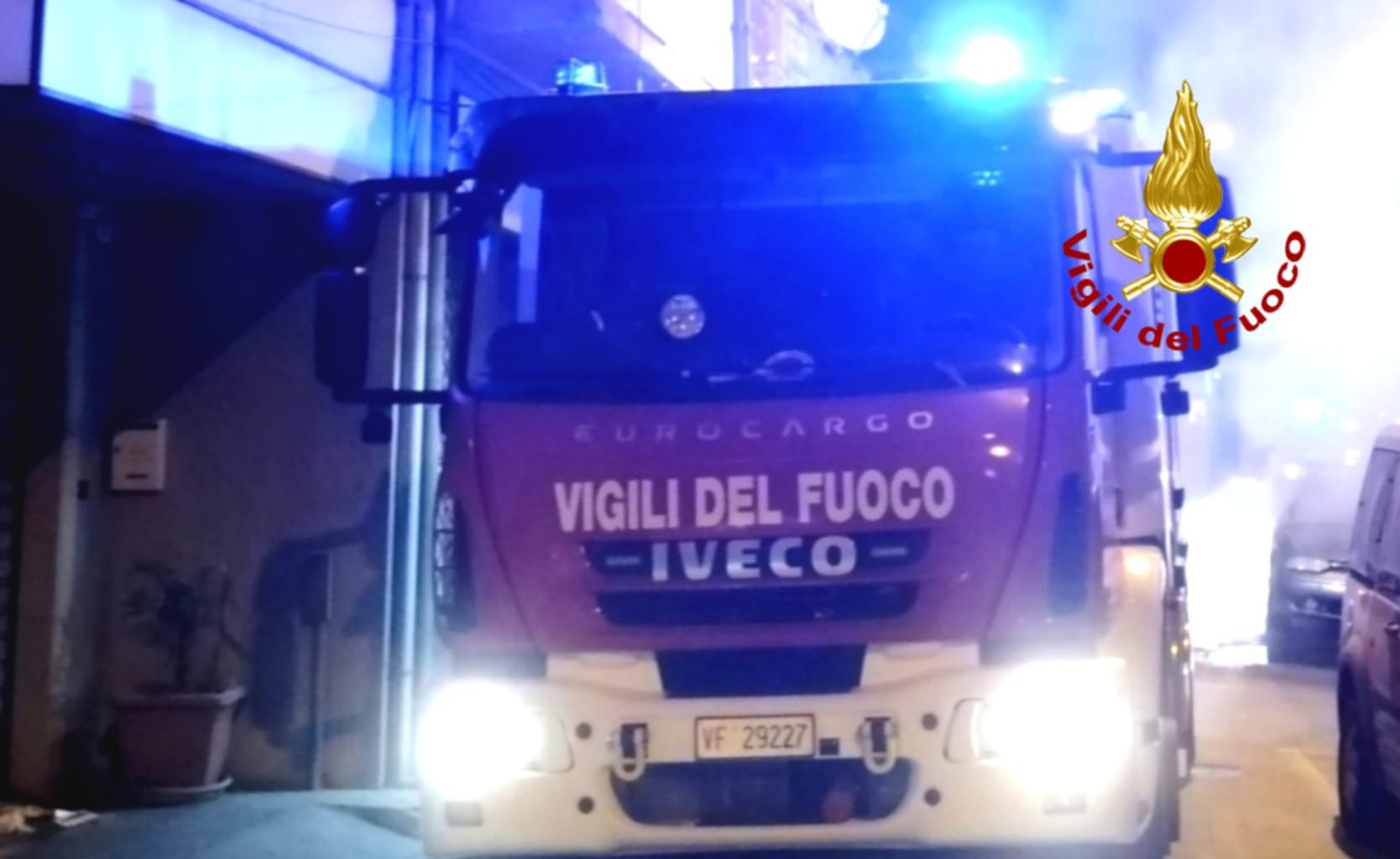 Paura a Decimoputzu, abitazione in fiamme: morti 3 cani