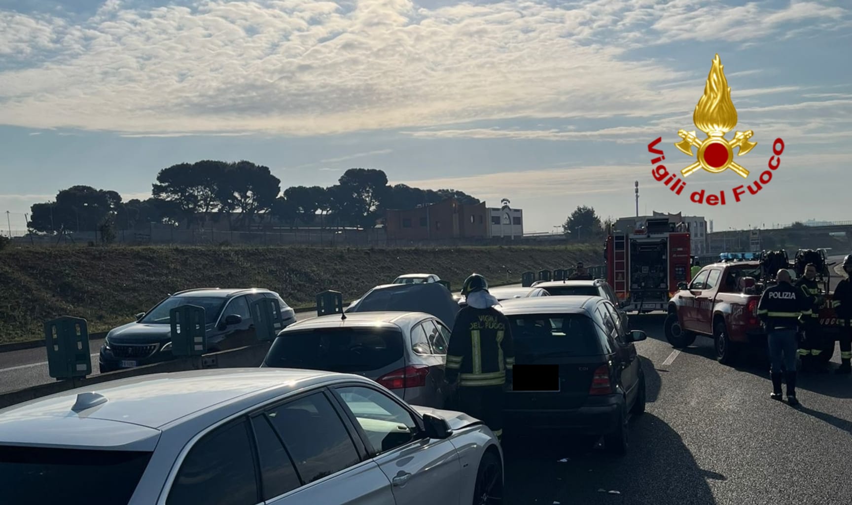 Sestu, maxi tamponamento sulla 131: 6 auto coinvolte, ferita una donna