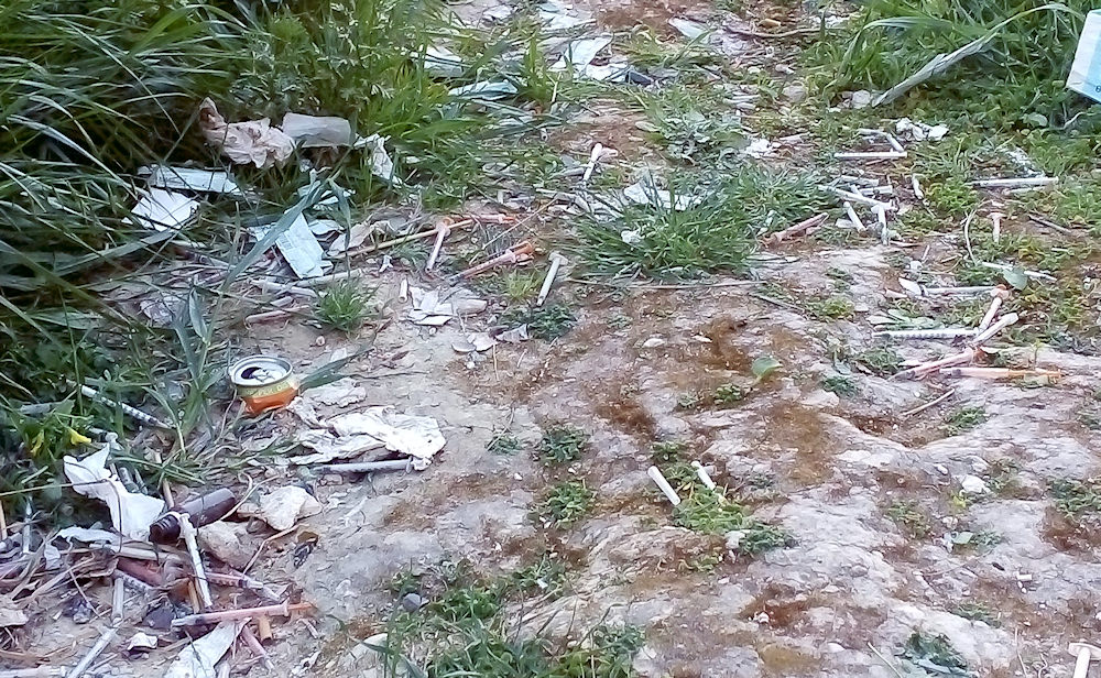 Altro che fortino militare da valorizzare: “In via Koch un impressionante tappeto di siringhe”