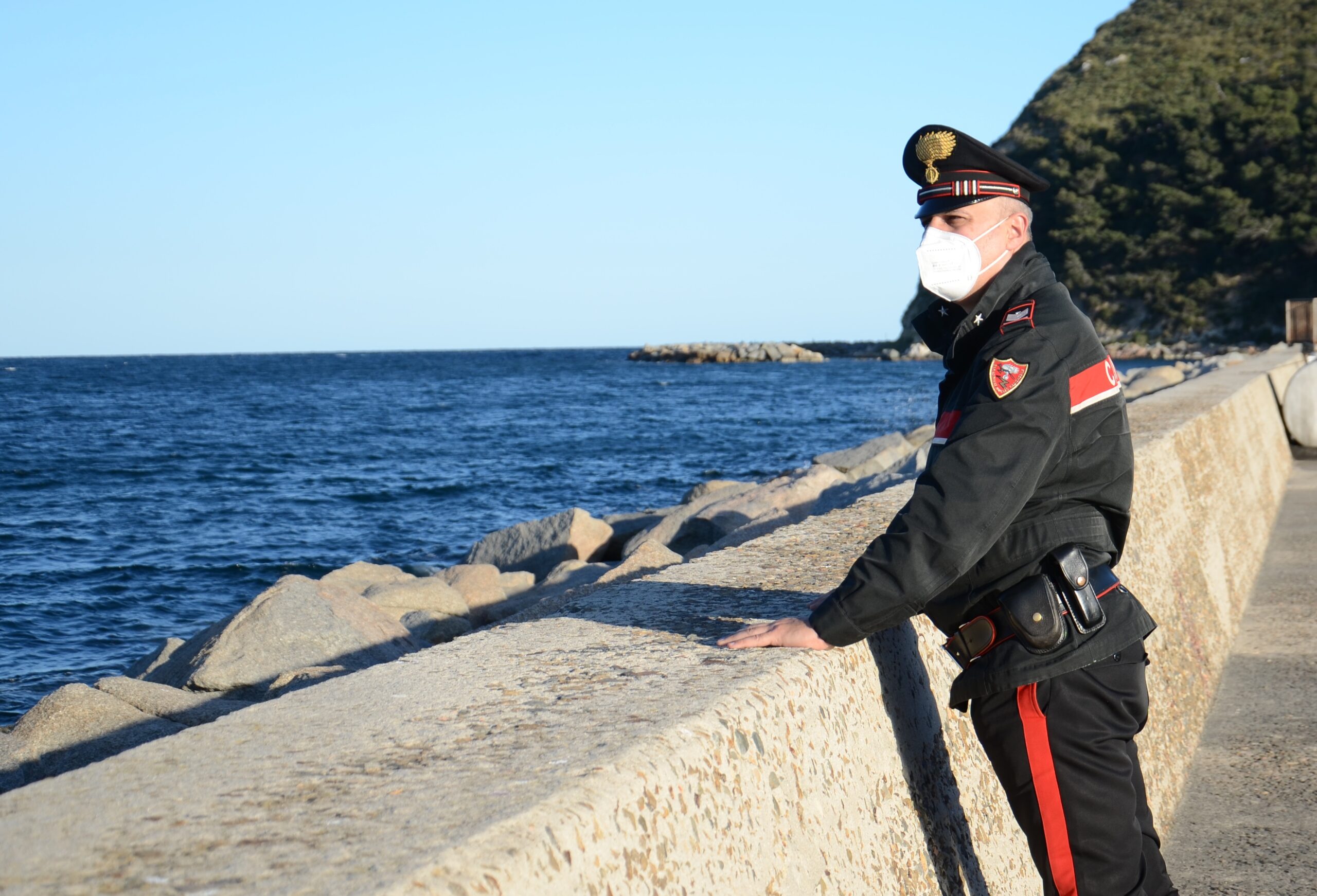 Muravera, barca si spiaggia a San Giovanni. All’interno benzina e un portafoglio: scattano le ricerche