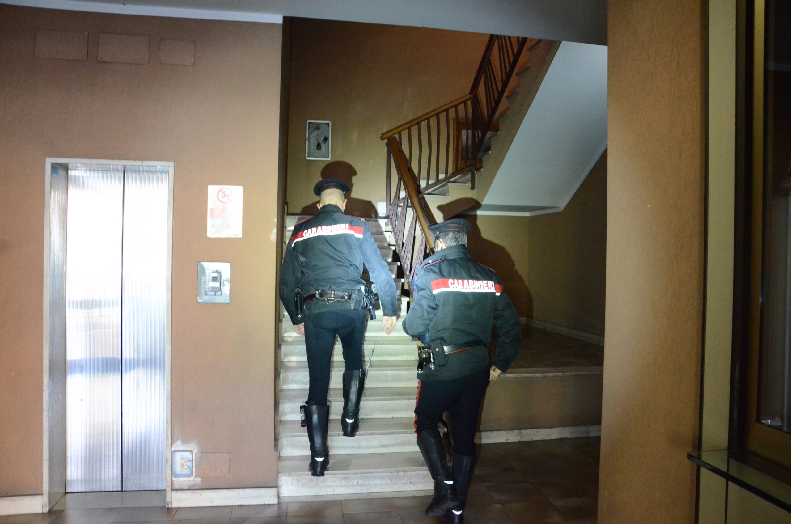 Cagliari, 23enne in arresto per spaccio: in casa hashish e marijuana