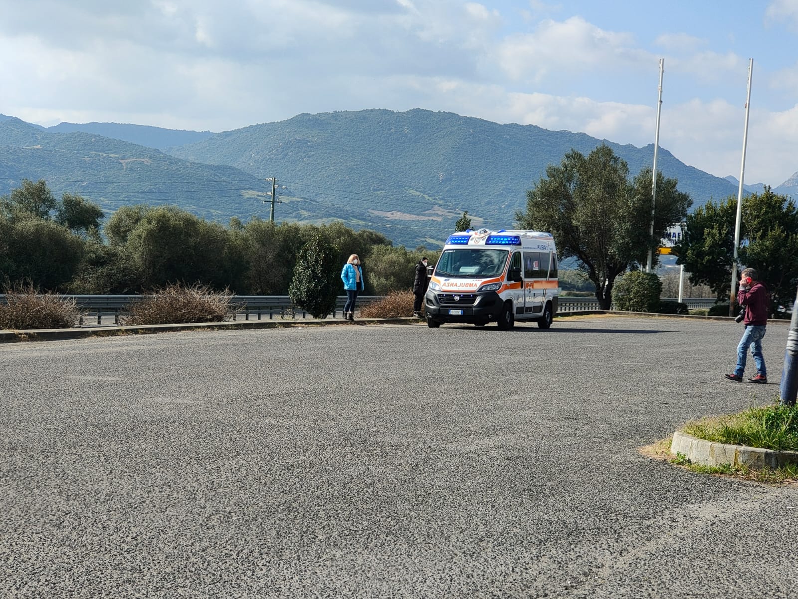 Due donne ucraine positive al Covid: “Portate con l’ambulanza a Cagliari, staranno in isolamento”