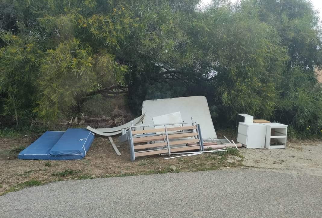 Muravera, residenti furiosi dopo l’ennesimo scempio a Costa Rei: “Paghiamo le telecamere per incastrare i buzzurri”