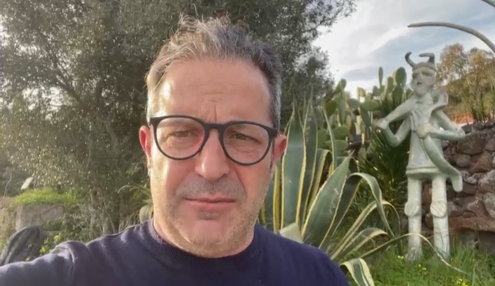 La scelta del titolare del Tanit di Carbonia: “Ospito gratis i profughi ucraini nel mio hotel”