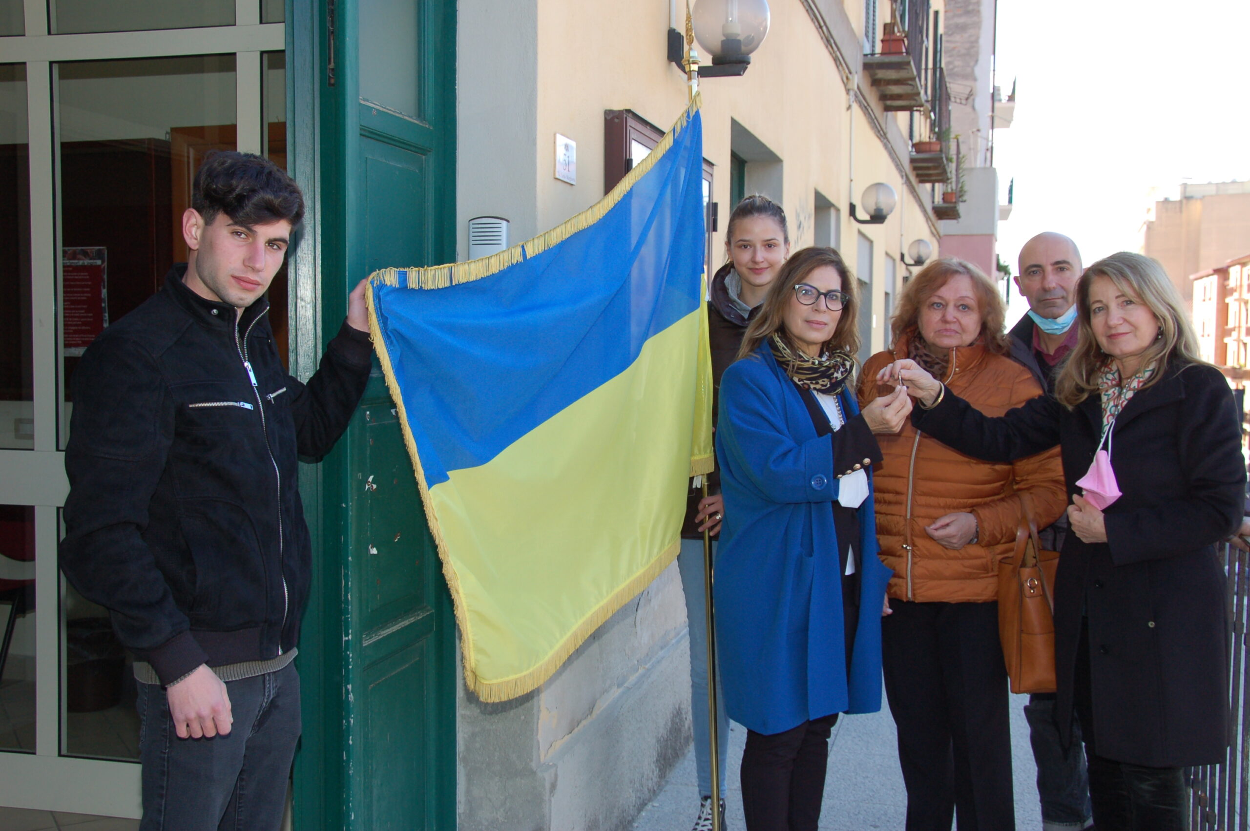 Cagliari aiuta l’Ucraina, aperto il primo centro operativo per aiuti e informazioni