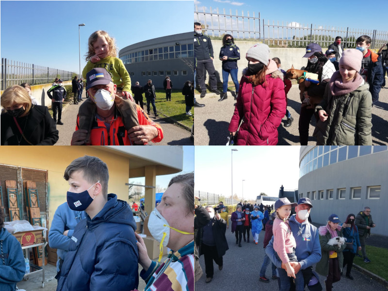 Pupazzi, cani e palloni tra le mani: i bimbi ucraini a Cagliari tra sorrisi e speranze