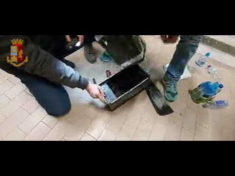 Arrestato insospettabile commerciante cagliaritano: nella sua auto sulla 131 trasportava oltre cinque kg di cocaina