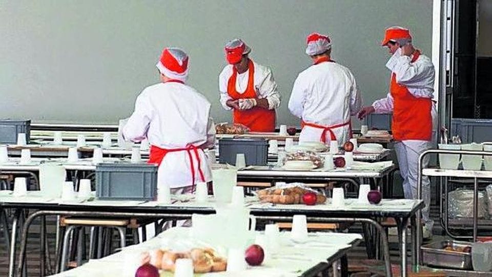 Cagliari, Comune ko al Tar: annullata la gara da 20 milioni per le mense di scuole e asili