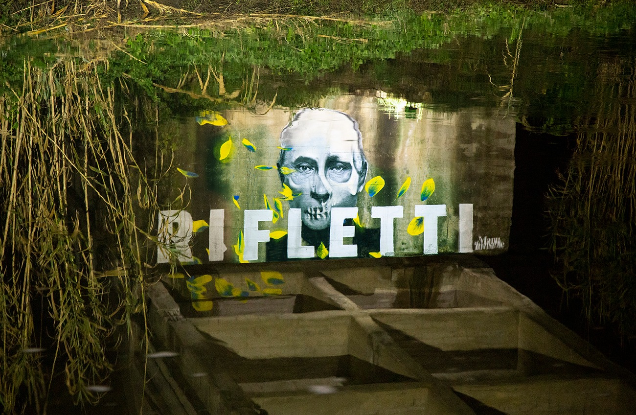 San Sperate, un messaggio a Putin nell’ultima opera di Manu Invisible: “Rifletti”