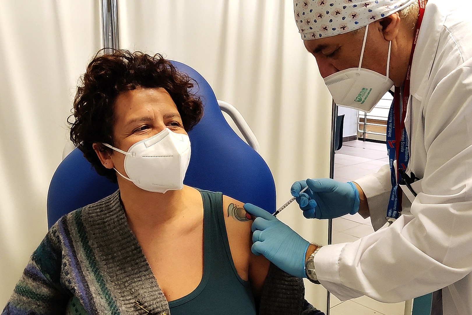 Covid in Sardegna, nuovo balzo in avanti dei ricoveri: ancora 4 morti e oltre mille contagi