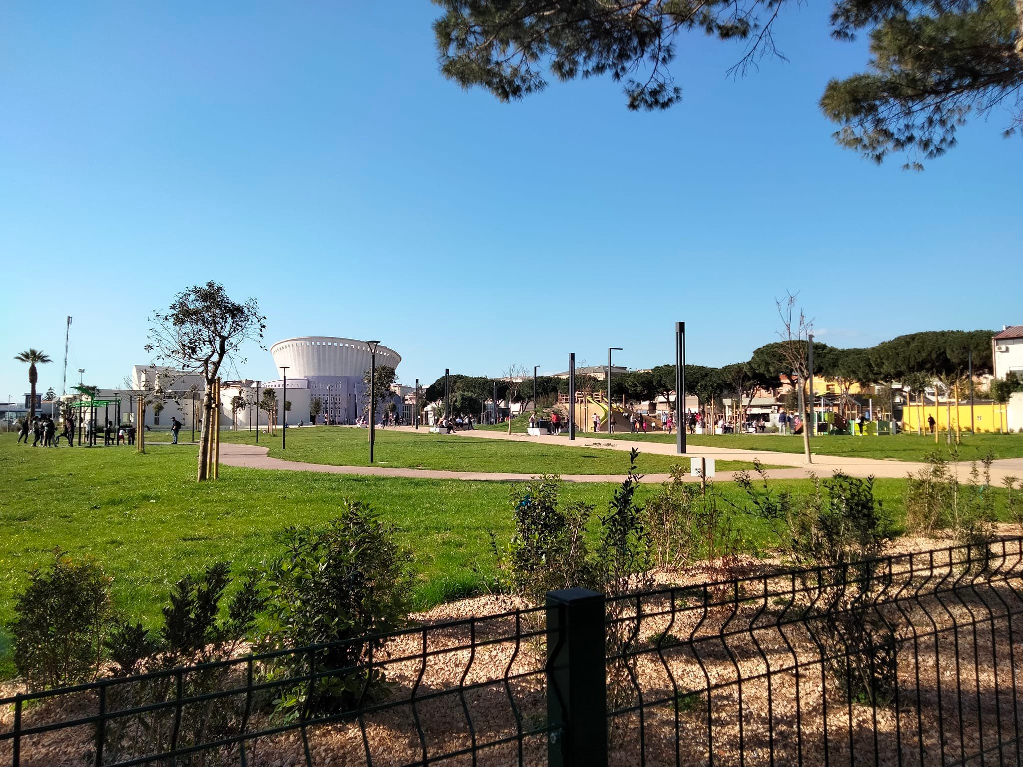 Quartucciu, lite tra giovanissimi nel nuovo parco: “Mia figlia insultata e strattonata da un ragazzino”