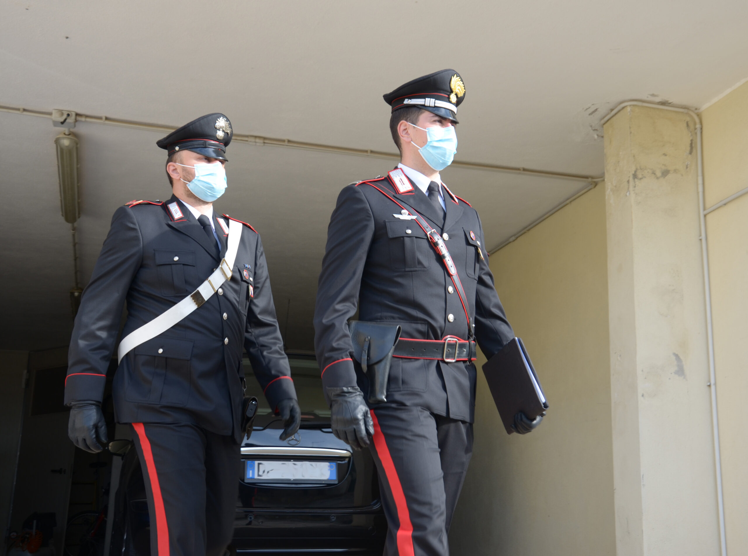 Arbus, ruba un portafoglio dal tavolino di un bar: denunciato