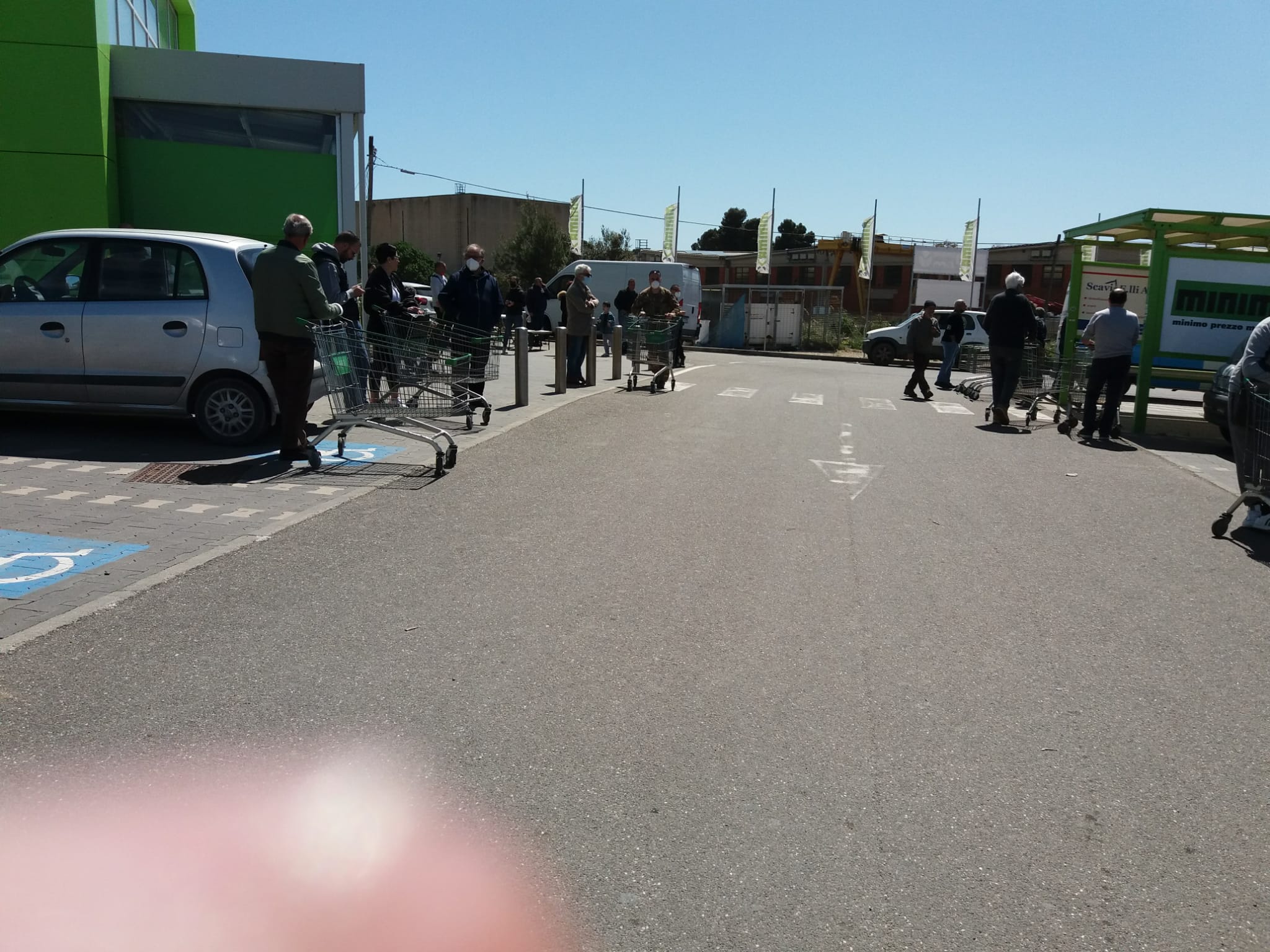 L’odissea del pellet a Sestu, centinaia di clienti in attesa per ore: “La nave è in ritardo”