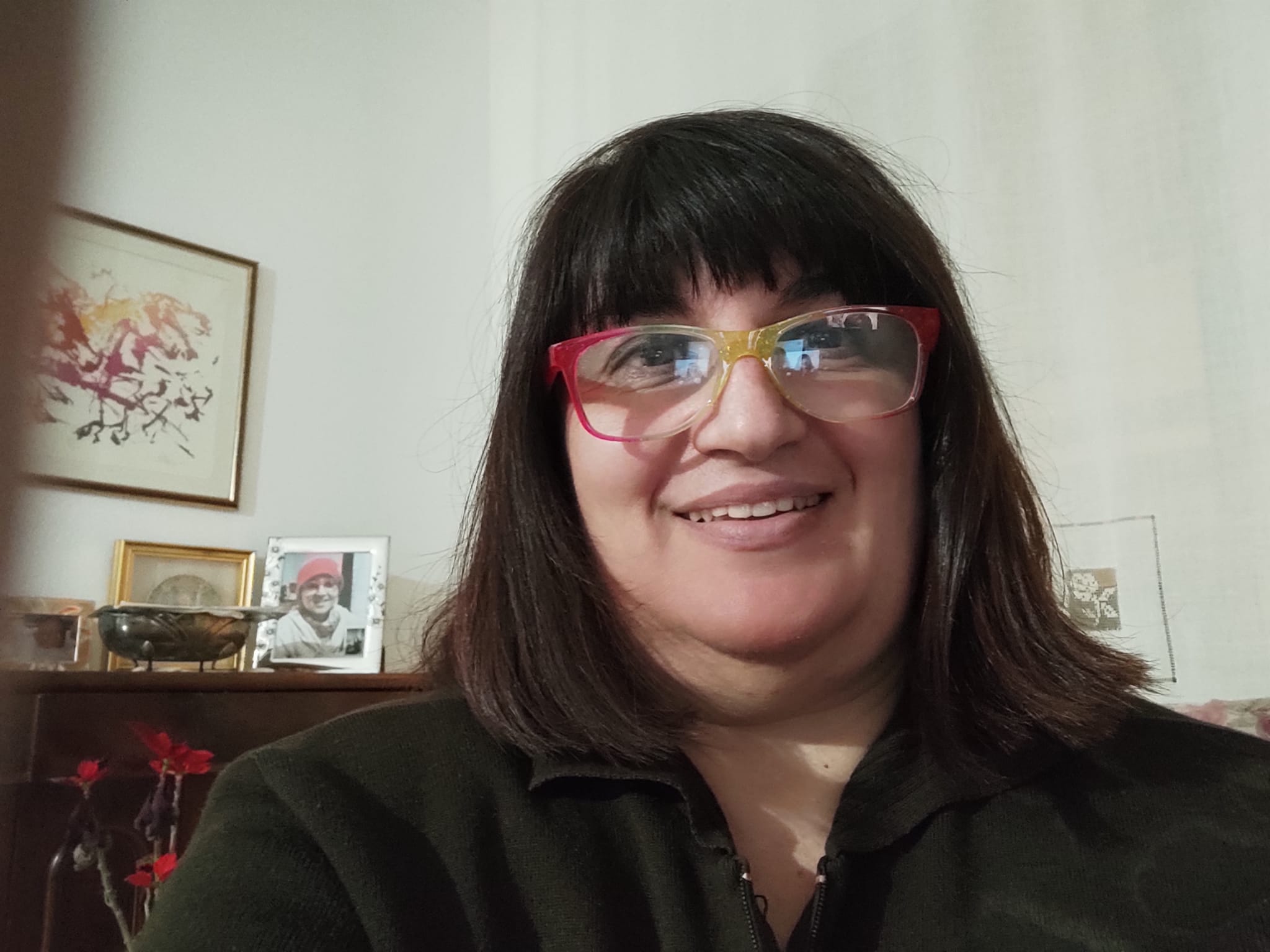 A Cagliari l’esercito dei genitori disperati: “Prima donavano, ora chiedono vestitini e cure per i figli”