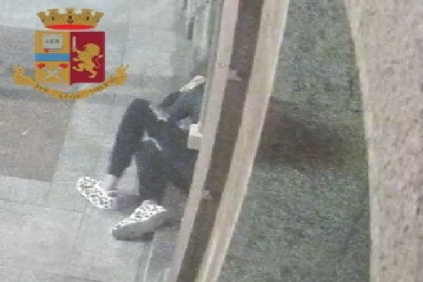 Cagliari, compie due furti in poche ore: denunciato un pregiudicato straniero