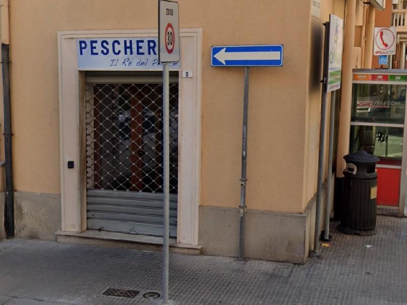 Cagliari, hascisc venduto insieme al pesce: pescivendolo 41enne nei guai