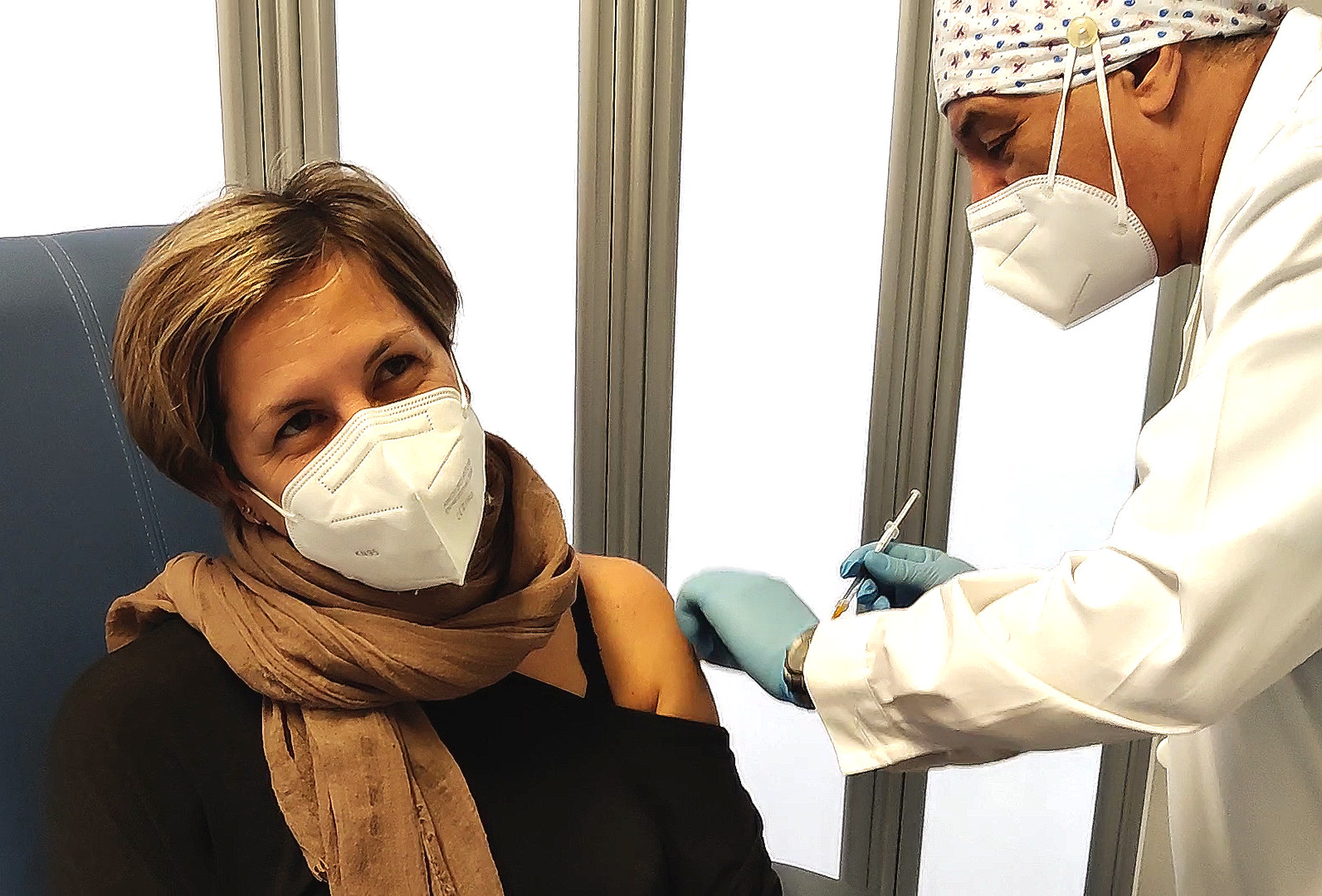 Virus in Sardegna, calano contagi e ricoveri ma ci sono altri sei morti e due pazienti gravi in più