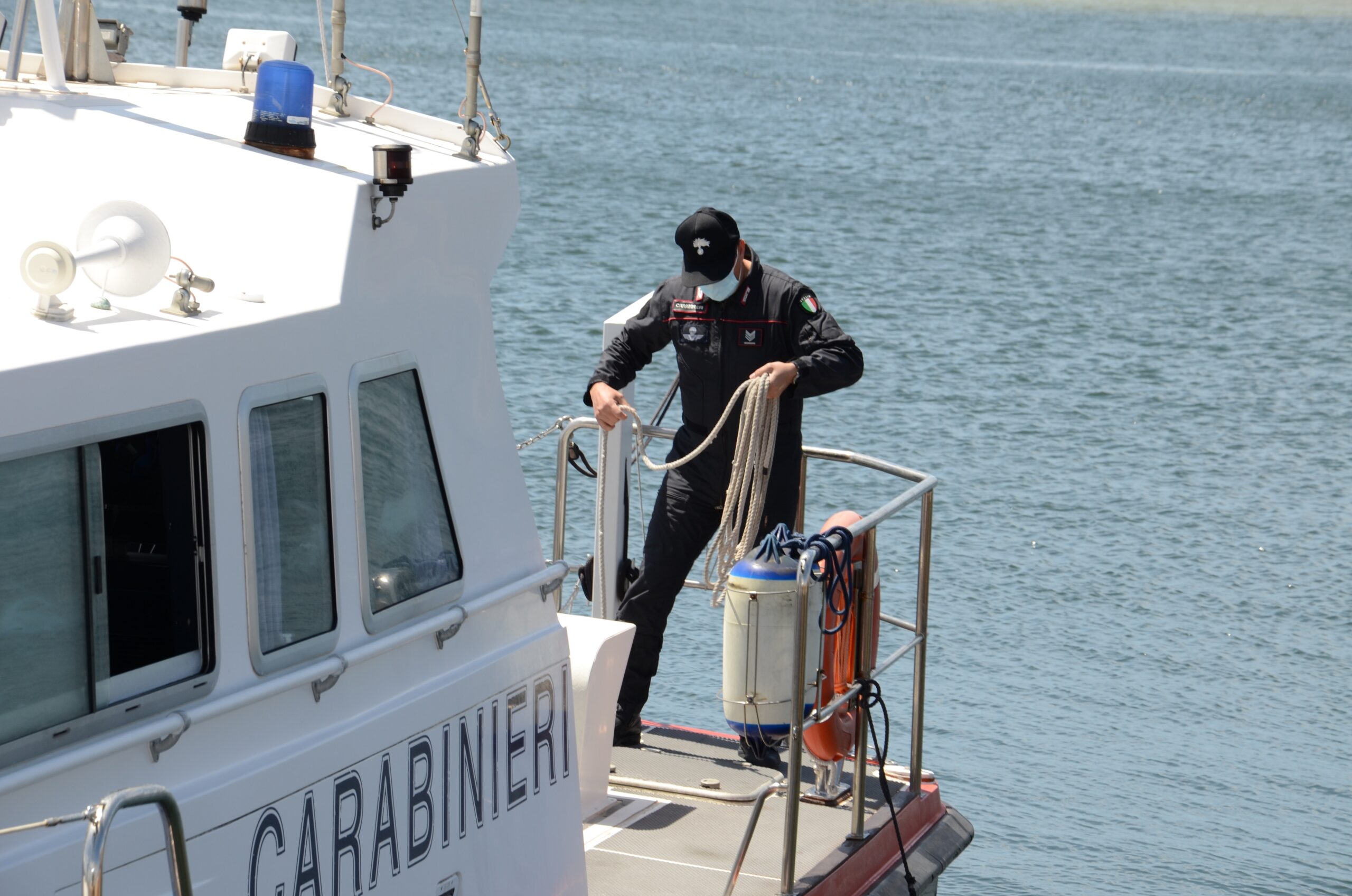 Pula, recuperato un barchino a Santa Margherita: forse quello utilizzato da 12 tunisini