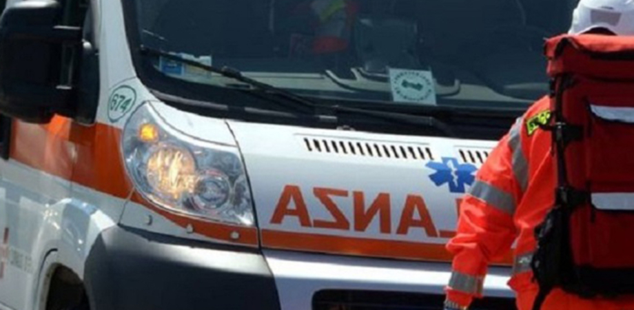 Assemini, tragedia sulla Ss 130: camion contro bici, un morto