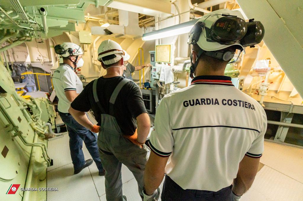 Portoscuso, gravissime irregolarità sulla sicurezza: scatta il fermo per una nave mercantile