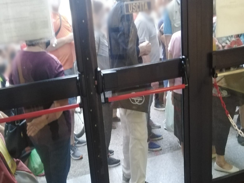 Quartu, odissea per avere i bollettini della Tari: “Centinaia di anziani sotto il sole e assembrati”