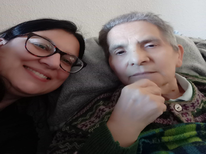 “Mia mamma invalida ricoverata per 13 giorni all’ospedale a Cagliari: per colpa del Covid non ho potuto assisterla”