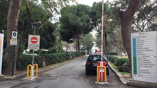 Cagliari, indagati due medici al Ss. Trinità per il suicidio del 58enne: dopo l’estate la verità dell’autopsia