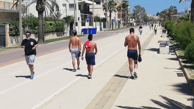 Sale ancora la temperatura in Sardegna: fino a martedì termometro oltre i 40 gradi