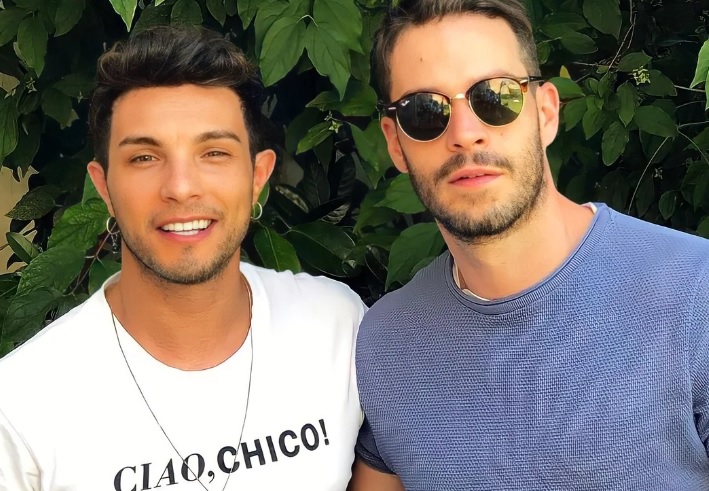 L’annuncio di Marco Carta: “Tra me e Sirio è finita, ci siamo lasciati dopo 7 anni”