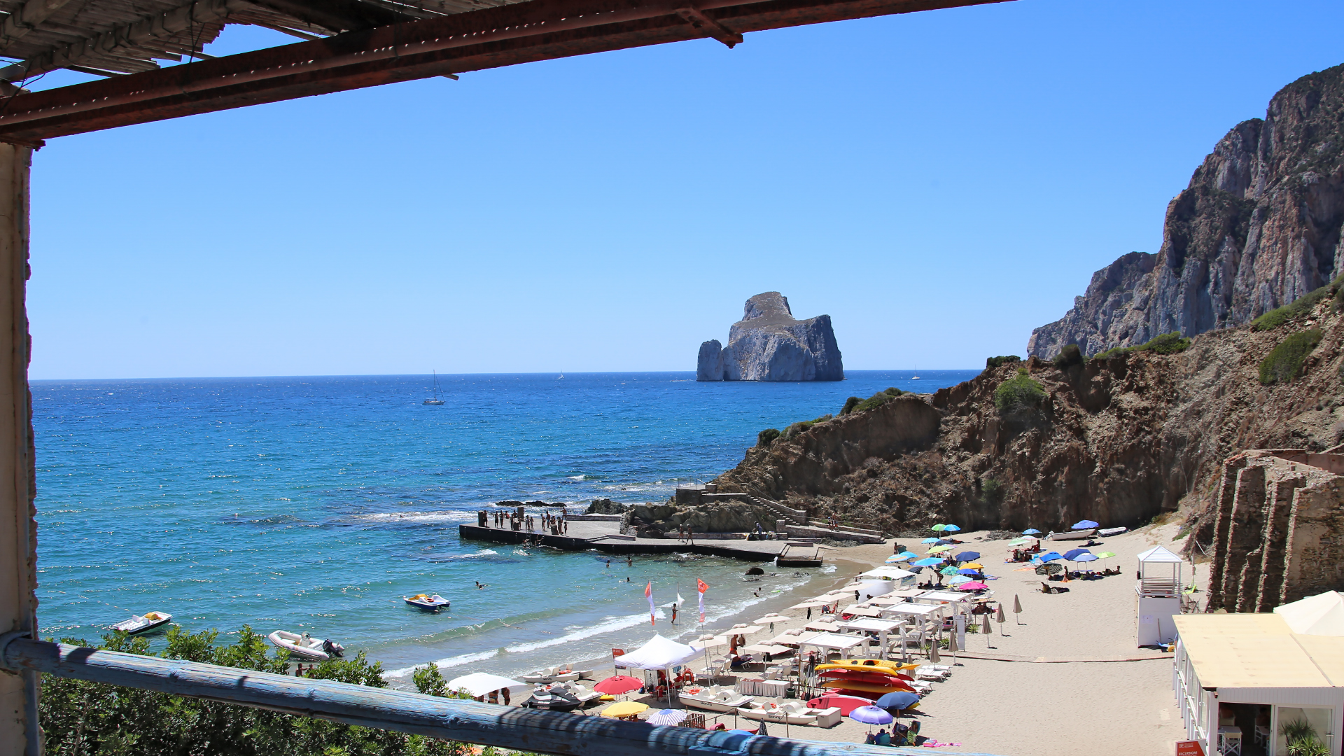 Iglesias, la vacanza finisce in tragedia: turista svizzera annega tra le onde a Masua