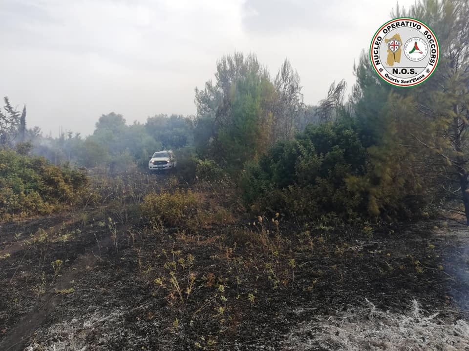 Giornata di fuoco a Quartucciu, 5 incendi ravvicinati in pochi minuti: paura a Sant’Isidoro