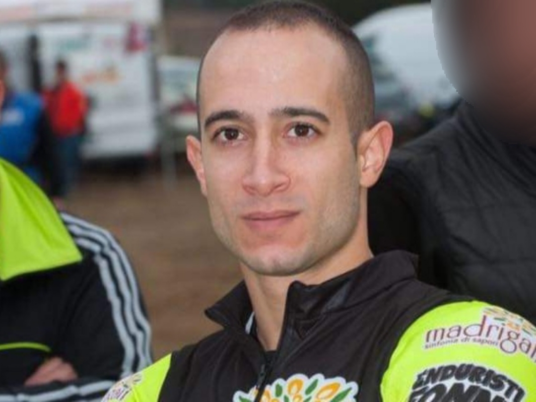 Fuori strada con l’auto, muore un giovane meccanico di Fonni: addio a Stefano Falconi