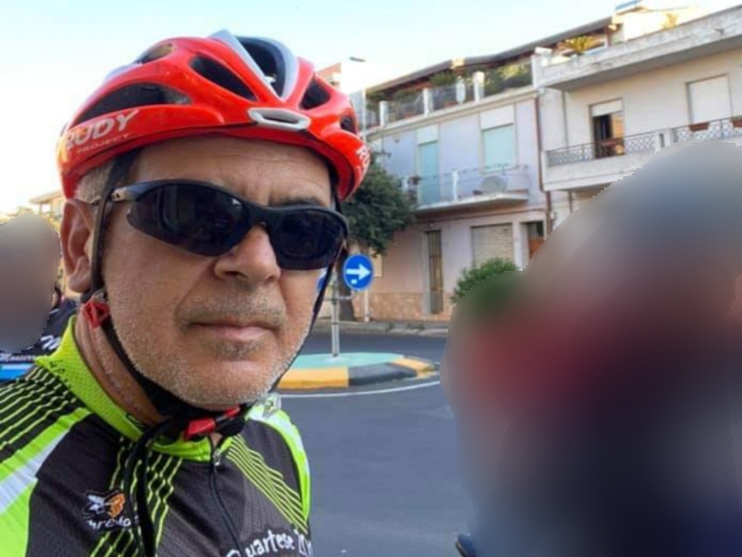 Quartu, la denuncia: “Aggredito da due grossi cani bianchi mentre stavo andando in bici”