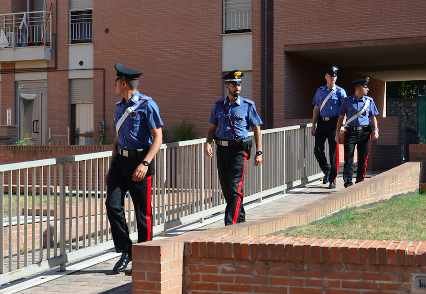 Aggredisce la madre e il nonno, 19enne arrestato dai carabinieri a Siliqua
