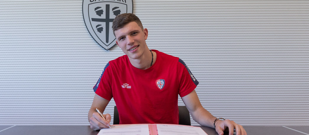 Cagliari, ecco il terzino sinistro: dalle giovanili dell’Inter arriva l’argentino Franco Carboni
