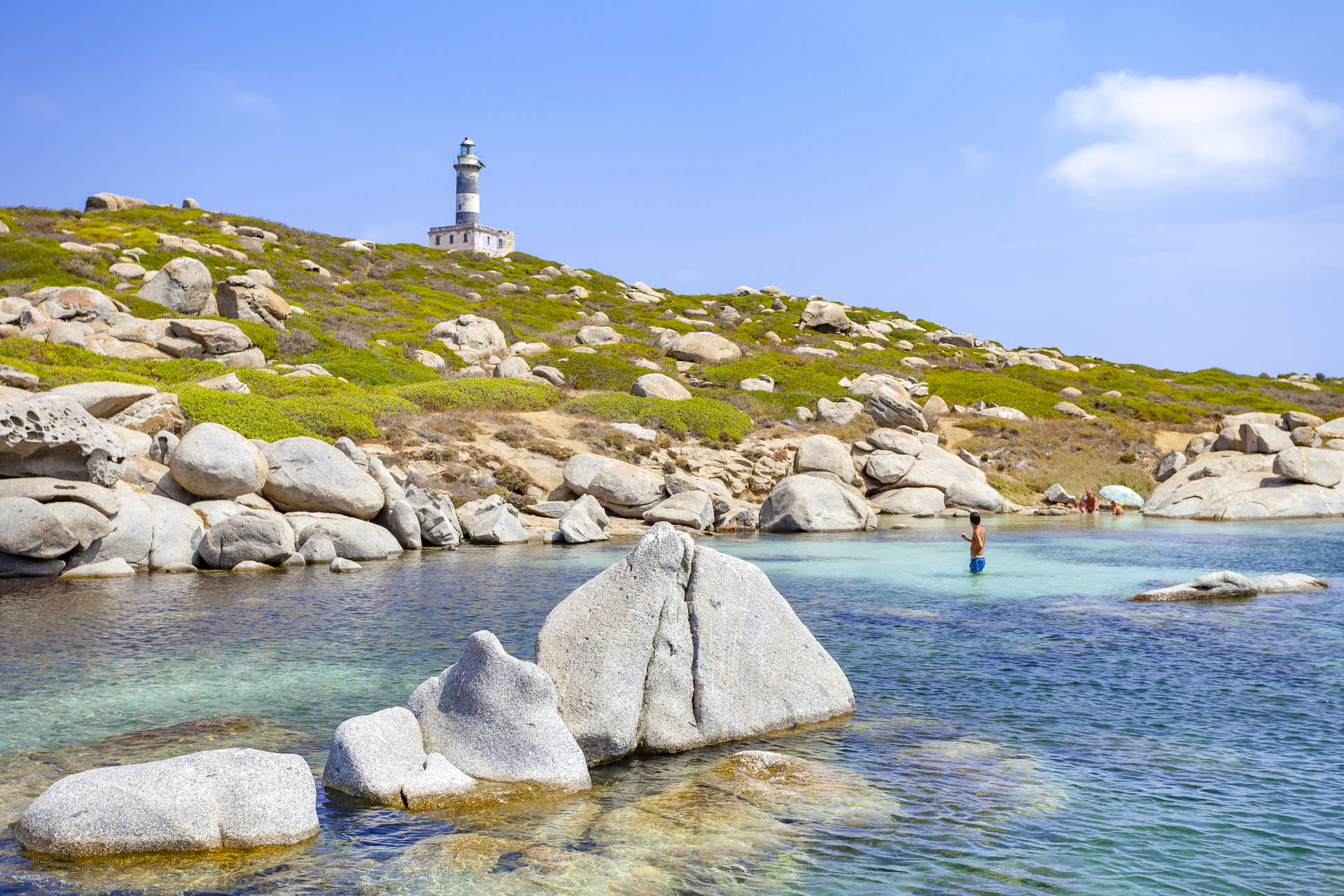 Dramma a Villasimius, 54enne in vacanza muore durante un’immersione