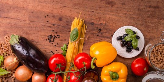 Dal turismo all’agricoltura, ecco chi pagherà la bolletta più cara: “A rischio perfino la dieta mediterranea”