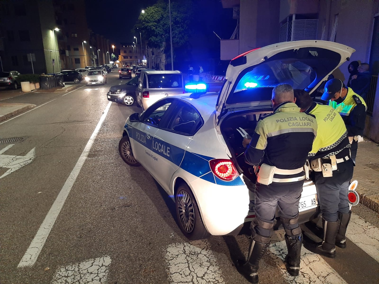 Cagliari, causa un incidente e scappa senza soccorrere 2 donne ferite: pirata rintracciato a Quartu