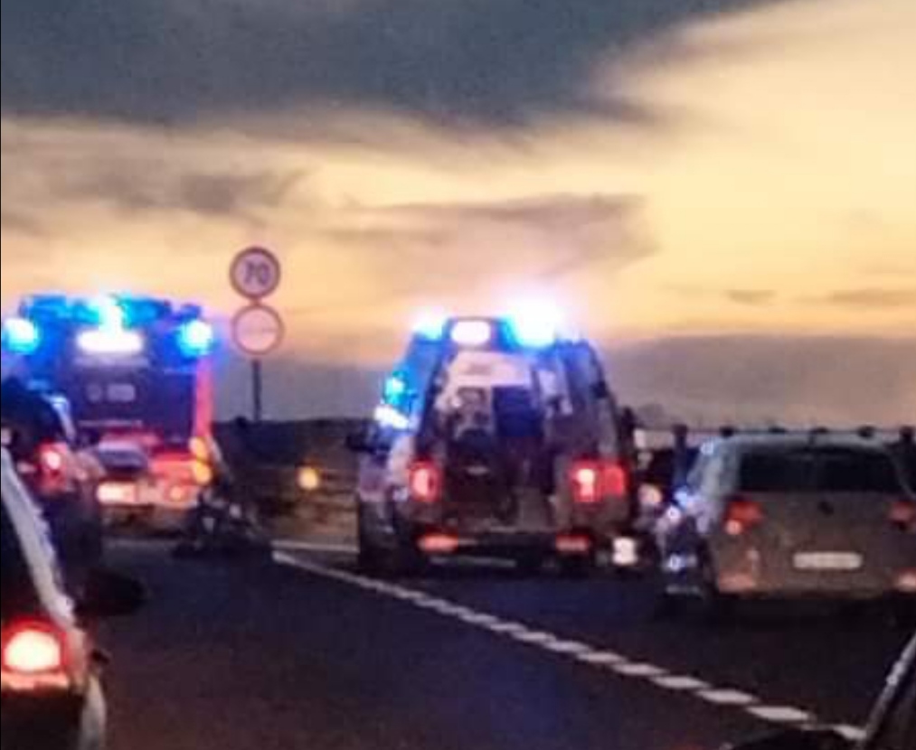 Schianto auto-moto sulla nuova 125 a Solanas, un centauro finisce in codice giallo al Brotzu