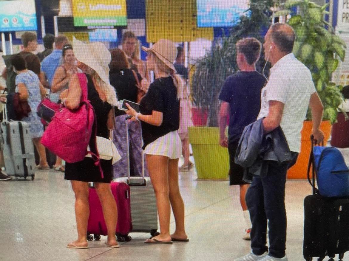 Turismo in Sardegna, c’era una volta il Covid: boom di passeggeri all’aeroporto di Elmas