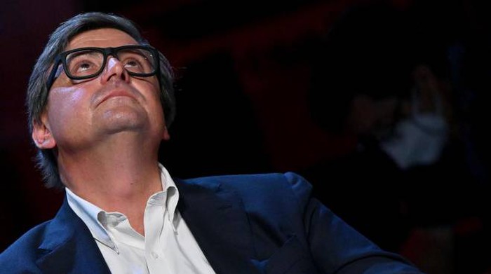 Lo strappo di Calenda, addio all’alleanza col Pd: “Non c’è coraggio e amore in una politica così”