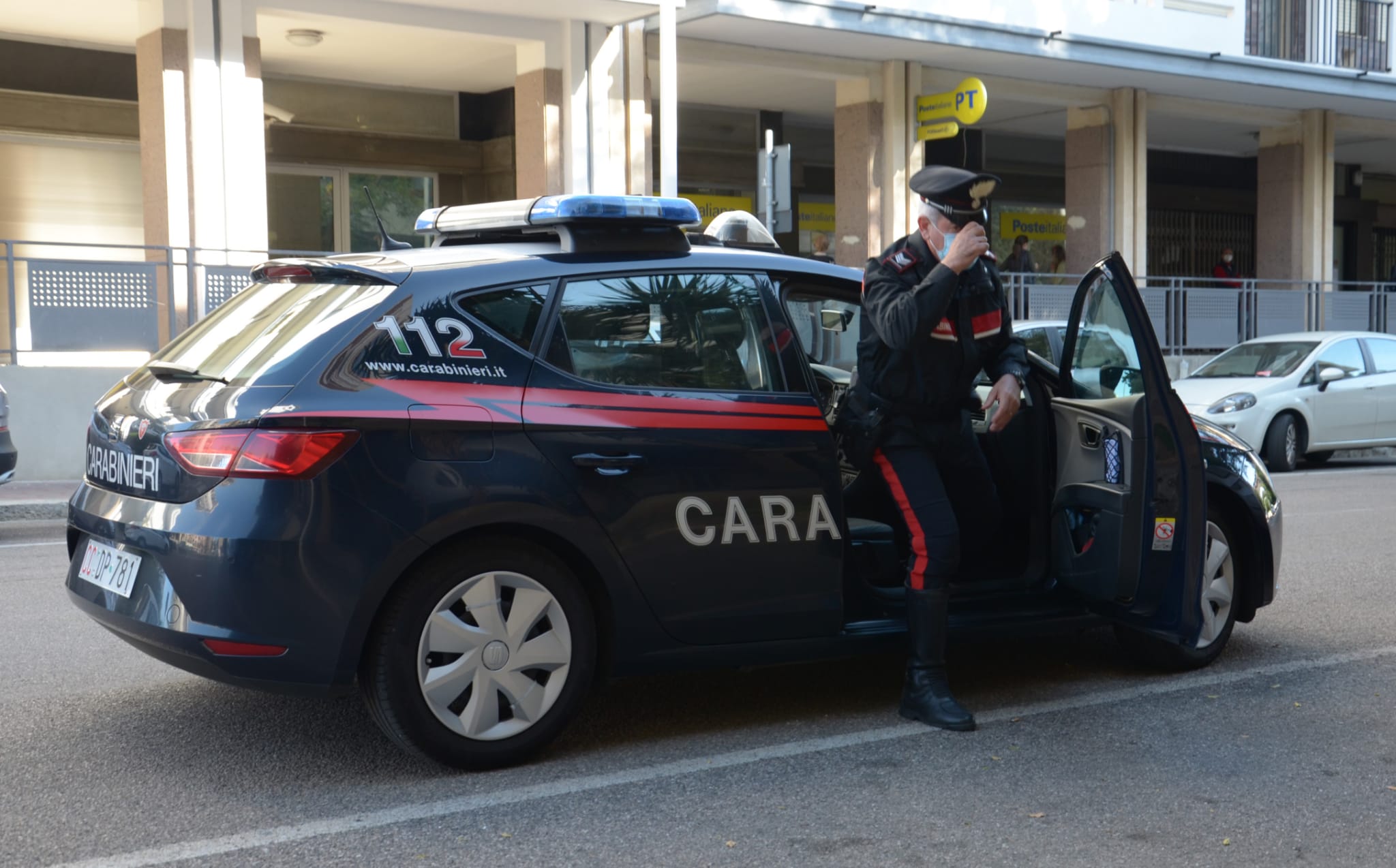 Cagliari, ruba orecchini e occhiali da Oviesse: indiana denunciata per furto aggravato