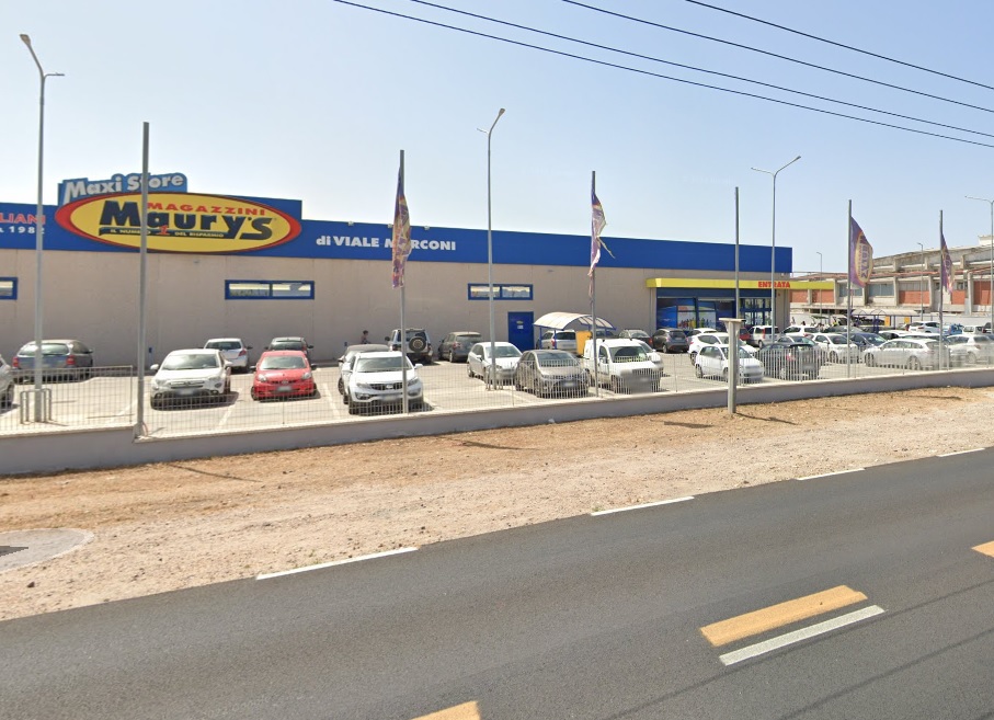 Ruba due avvitatori e 5 spazzolini elettrici da Maury’s, ladro seriale di Selargius arrestato