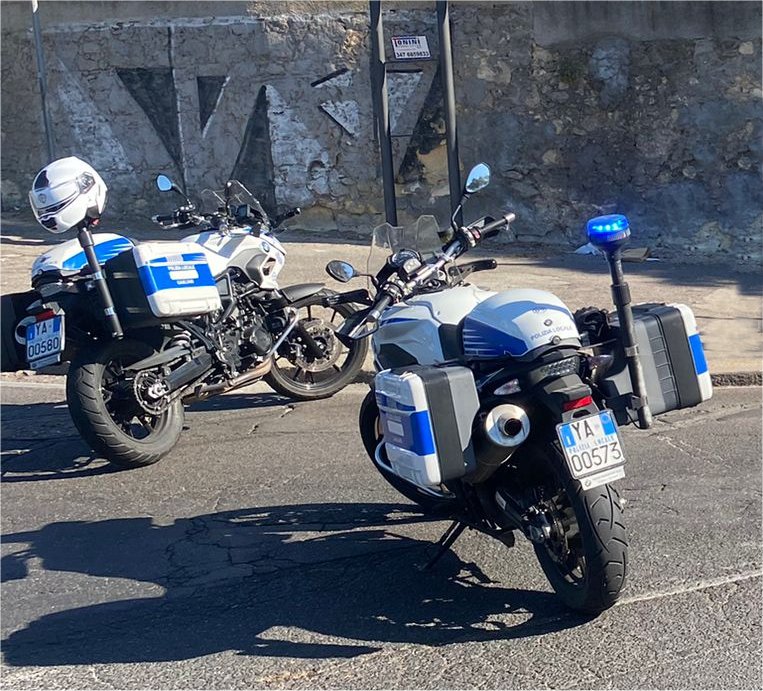 Fuga, inseguimento e speronamenti alle moto della municipale a Cagliari: 54enne di Pula si costituisce