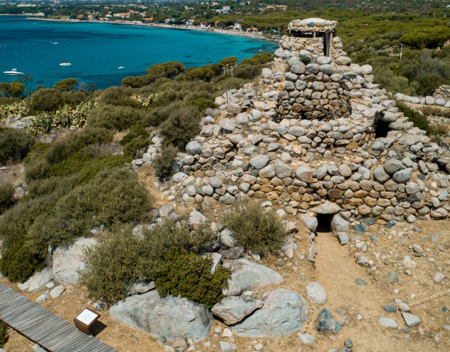 Musica, teatro e reading: 3 mesi di eventi nella location mozzafiato del nuraghe Diana a Quartu